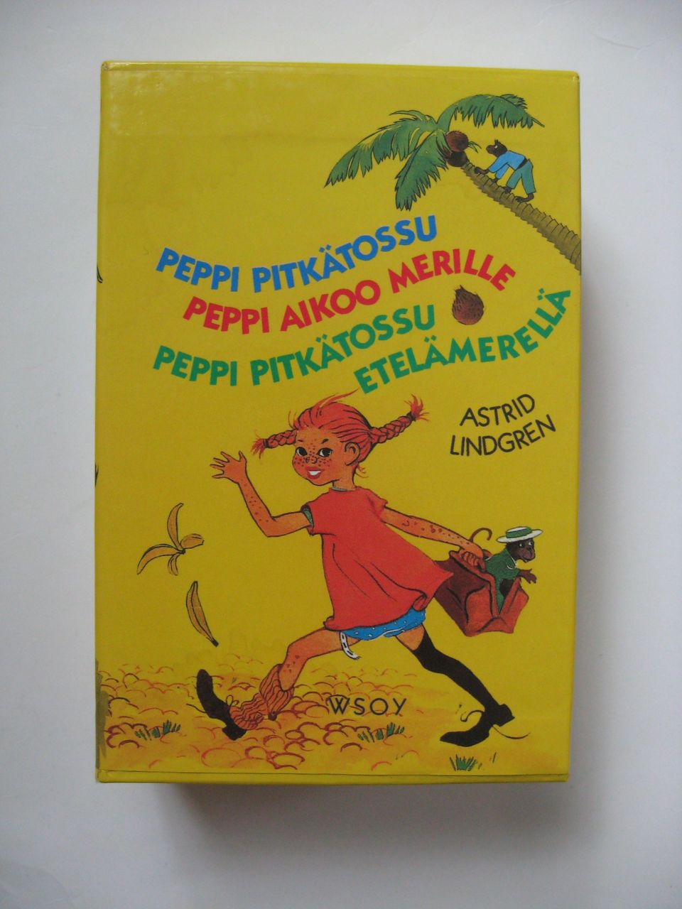 Astrid Lindgren, Peppi Pitkätossu, kolmet kirjat kotelossa