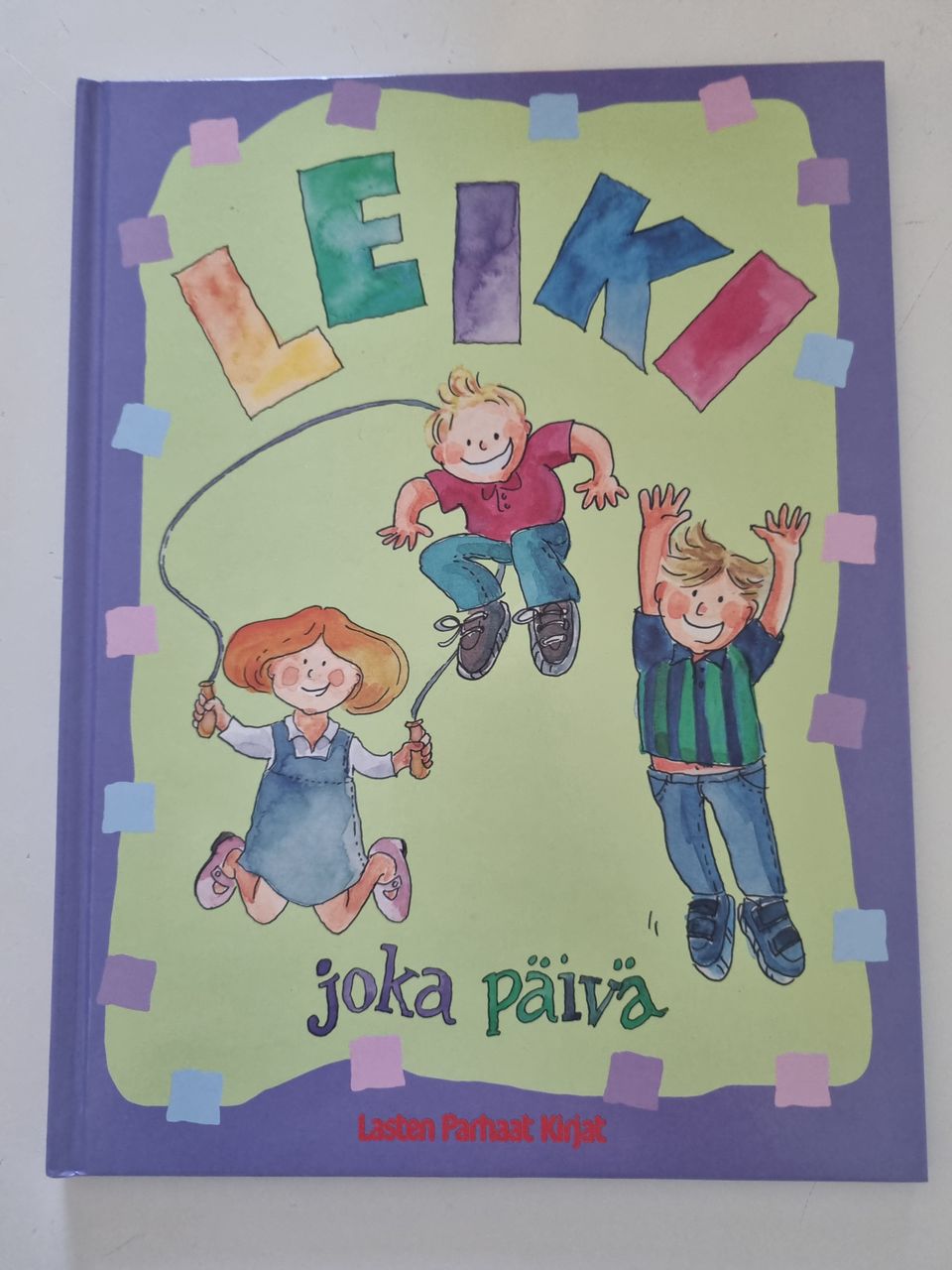 Leiki joka päivä -kirja