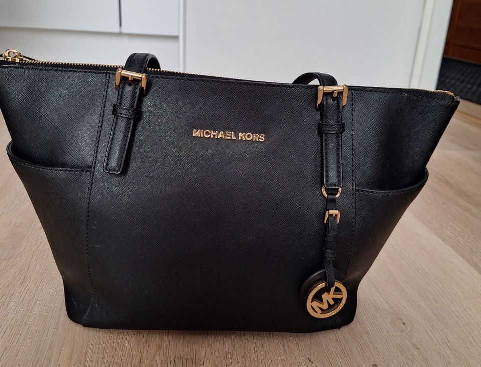 Michael Kors Laukku