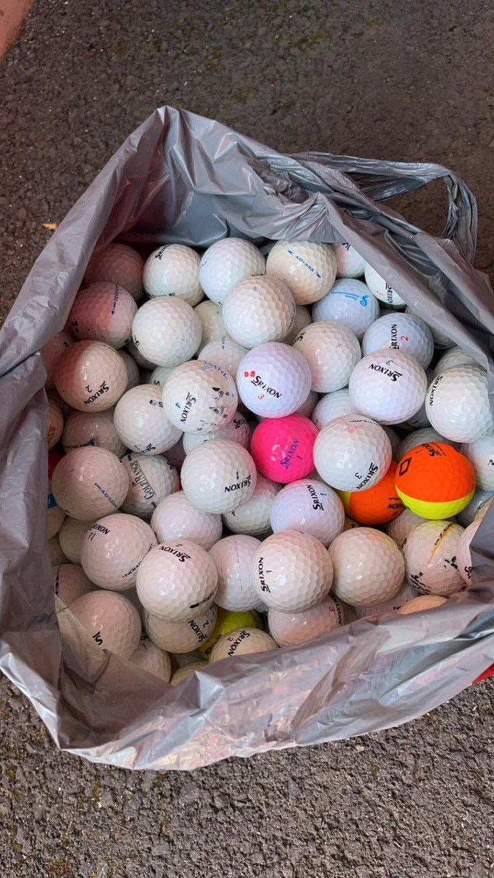 Käytettyjä srixon golf palloja