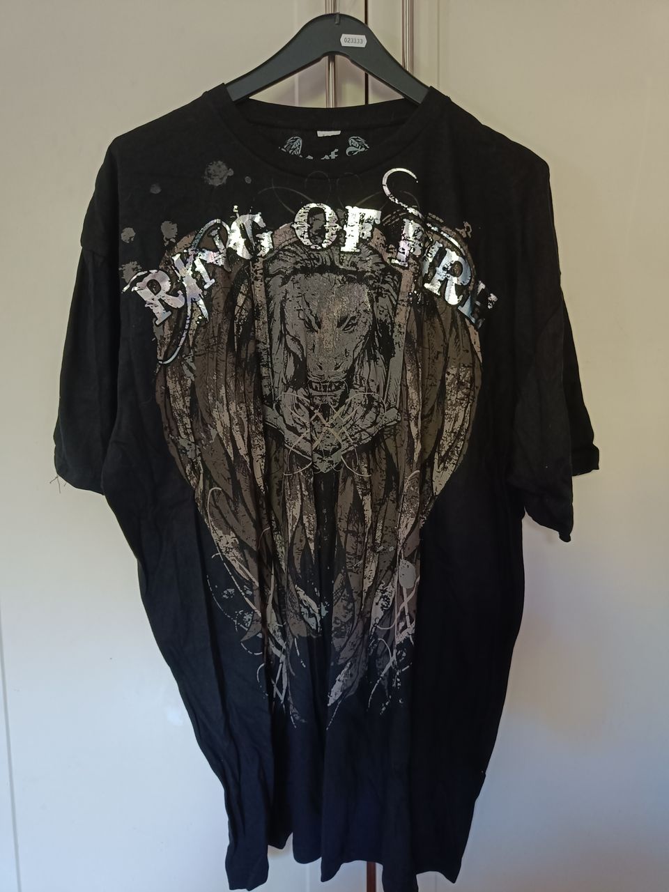 Ring of Fire pitkä musta Lion t-paita, koko XXL, uusi