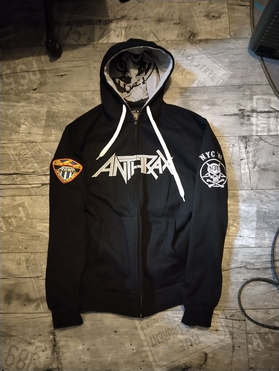 Anthrax huppari XL