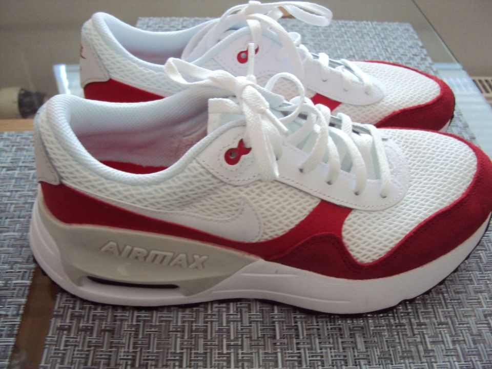 Nike Air Max 38,5 / 5,5, UUDET