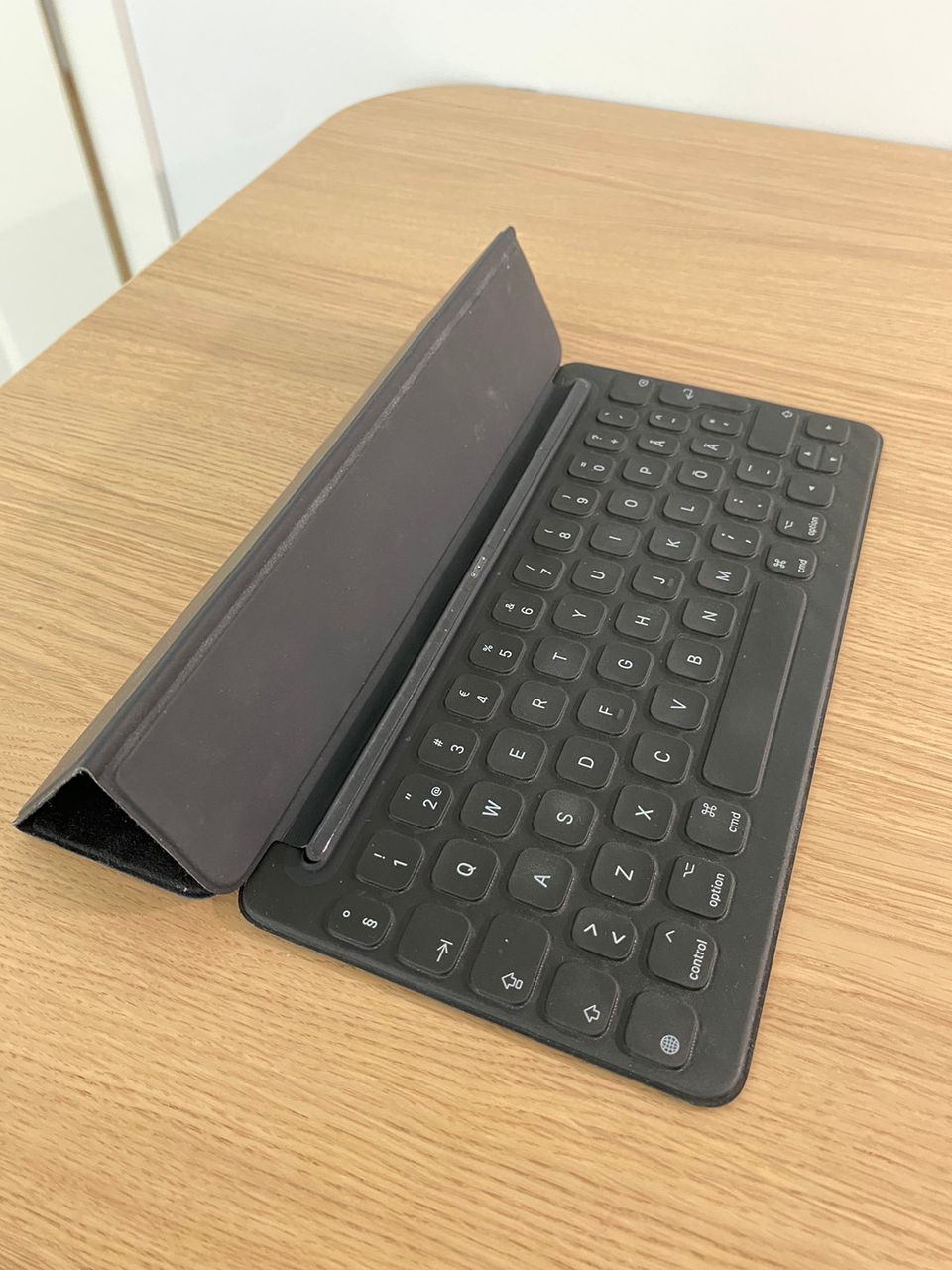 Apple Smart Keyboard MX3L2