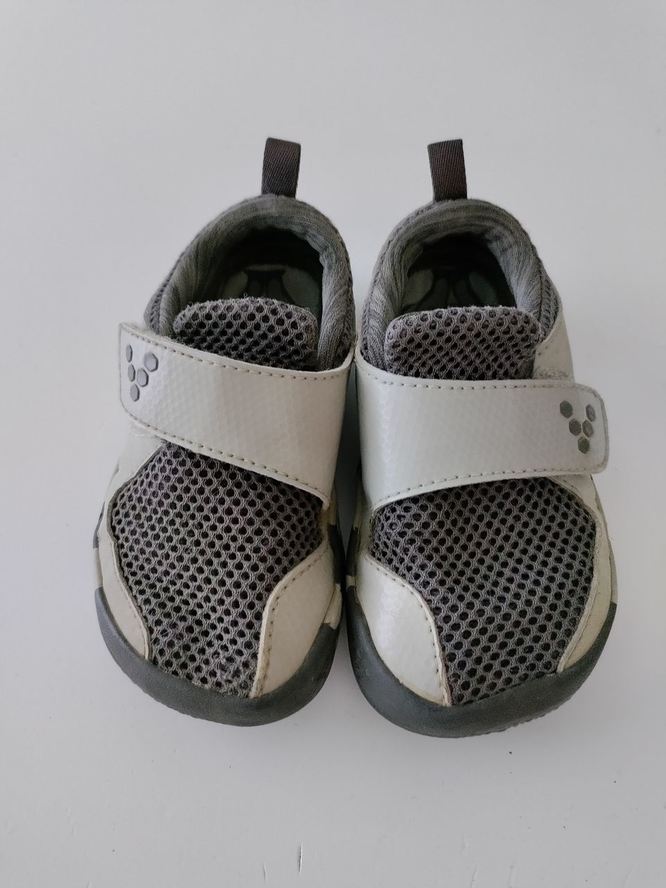 Vivobarefoot lenkkarit 24