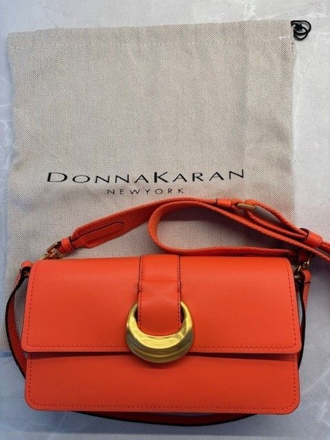 Donna Karan laukku
