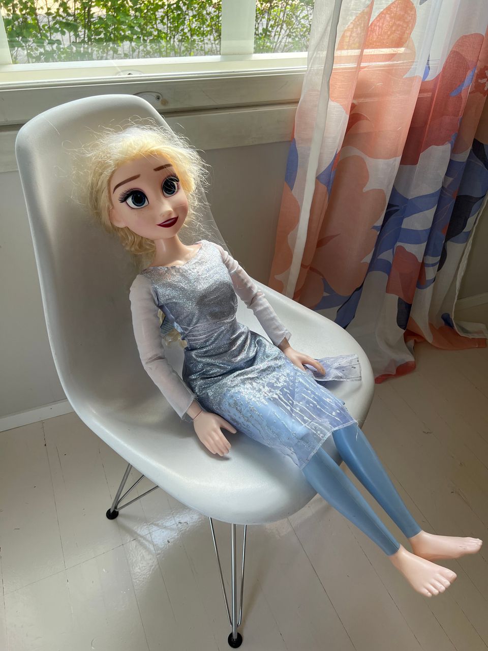 Varattu Disney Frozen  Elsa 81 cm
