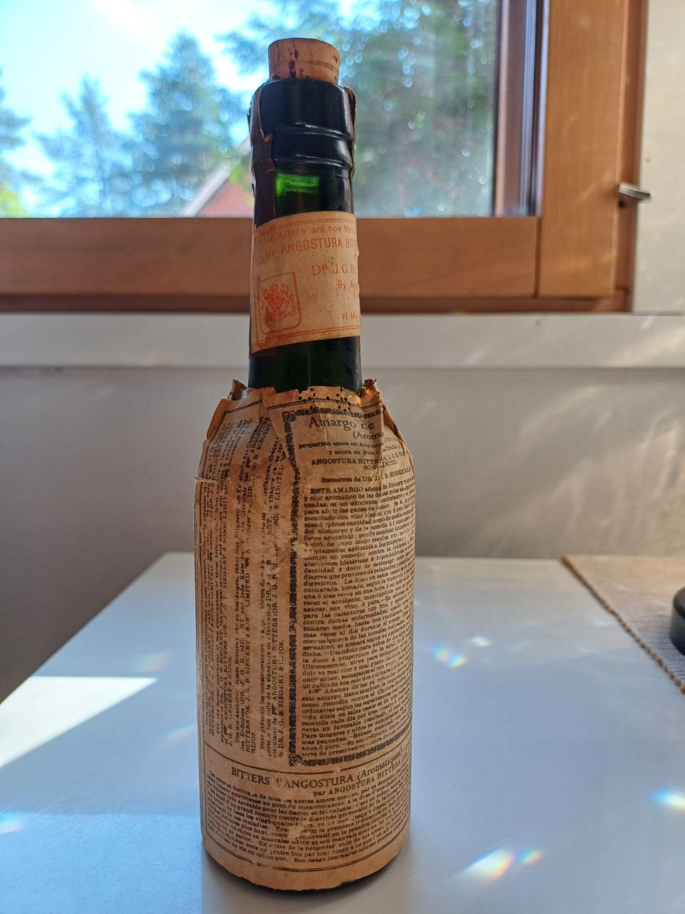 Antiikkinen viinapullo, vanha brandypullo