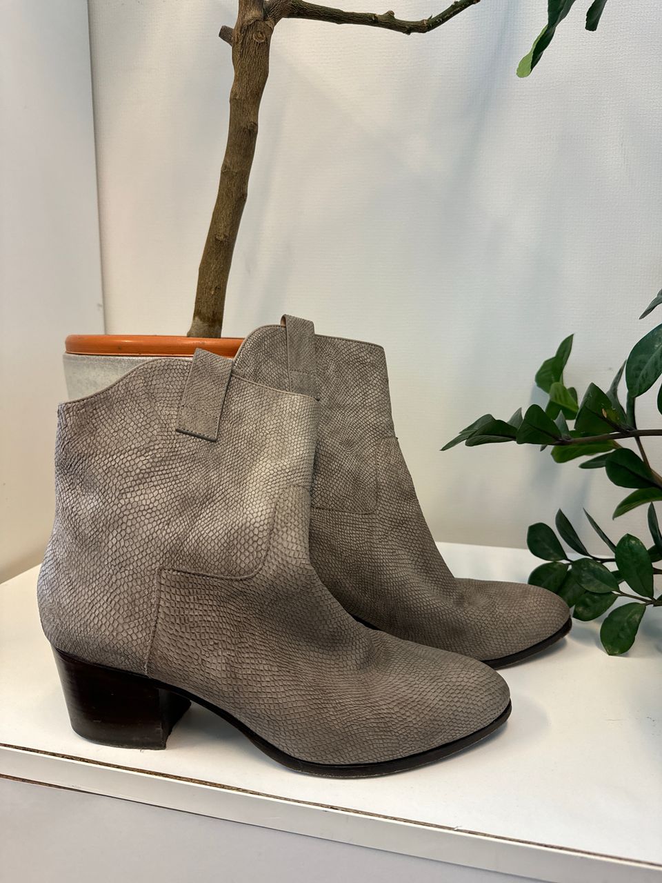 Sigerson Morrison pull on boots