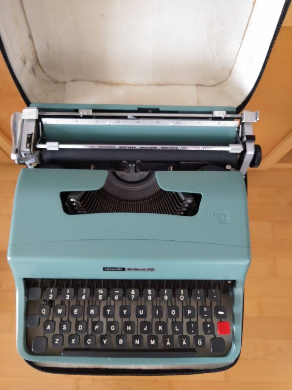 Olivetti Lettera 32