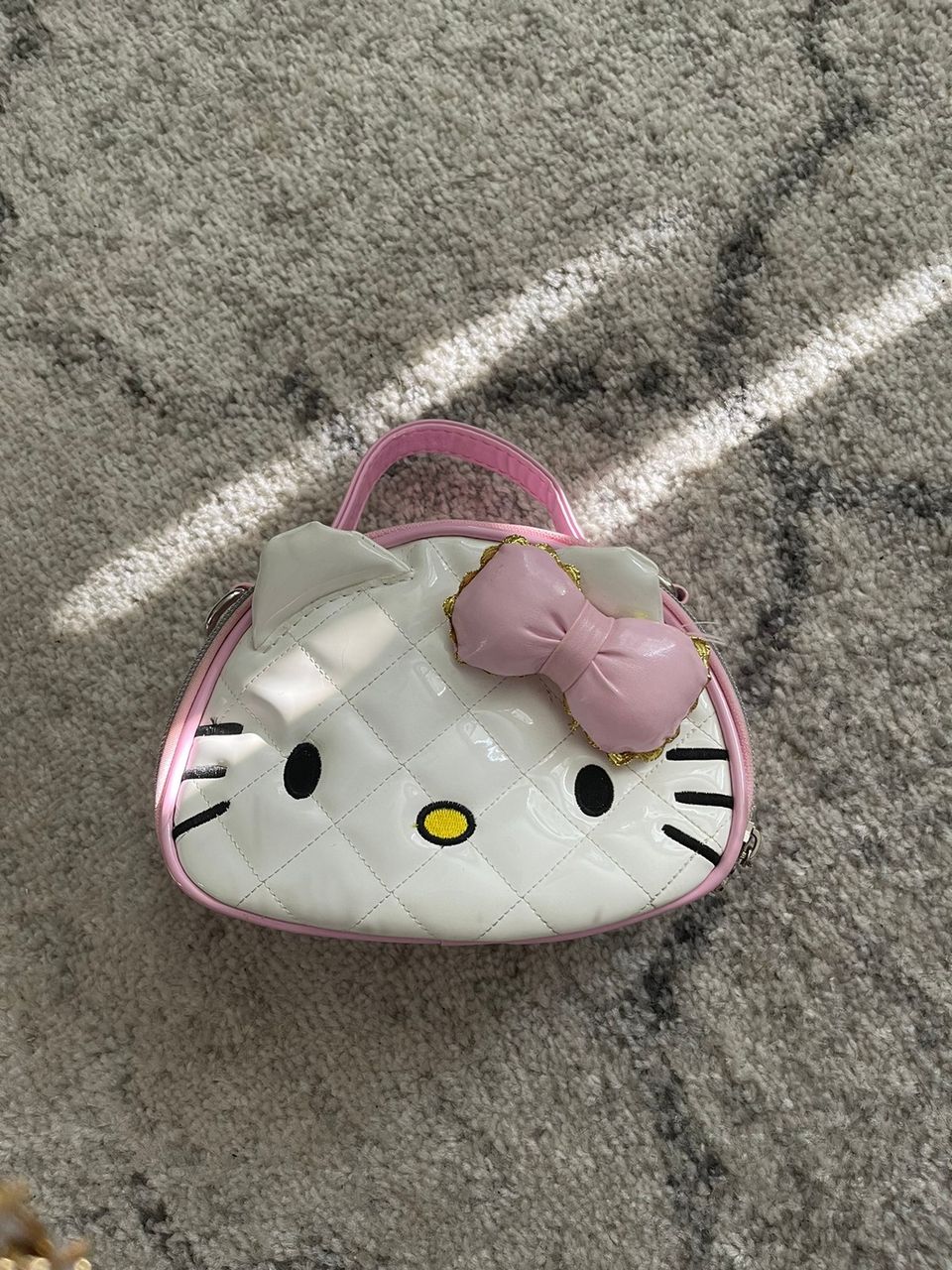 Hello Kitty pikkulaukku