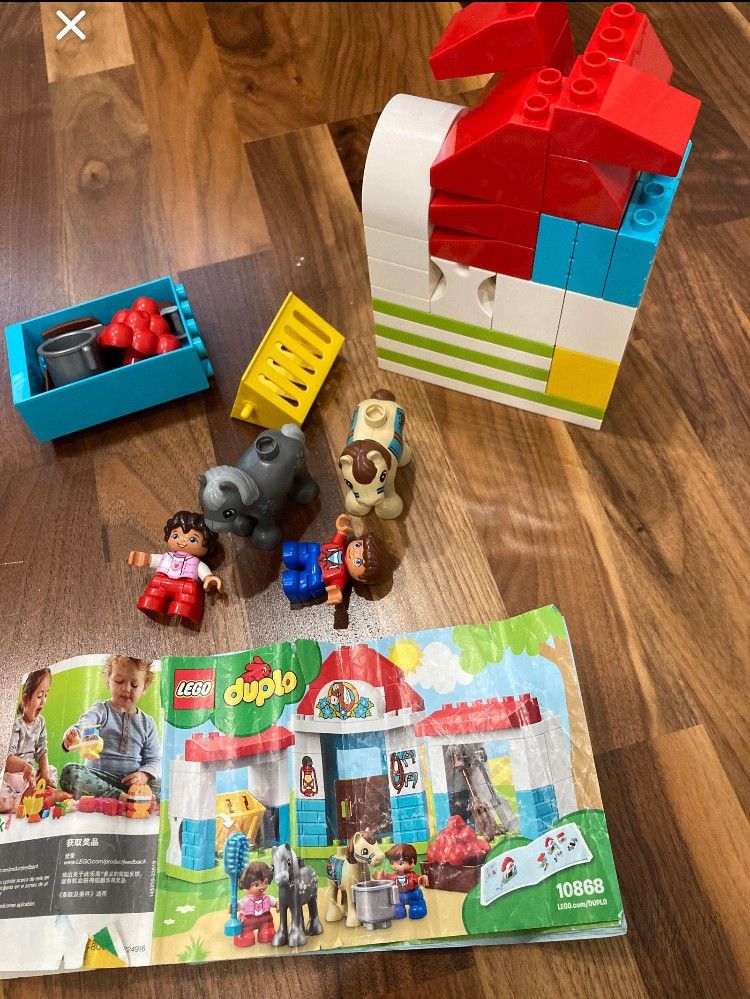 Lego Duplo talli ja Playmobil
