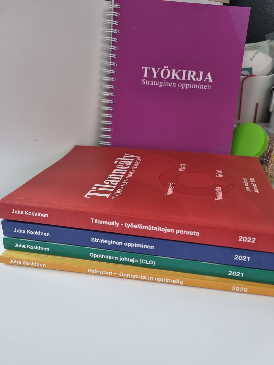 Juha Koskisen kirjoja 2020-2022 + työkirja