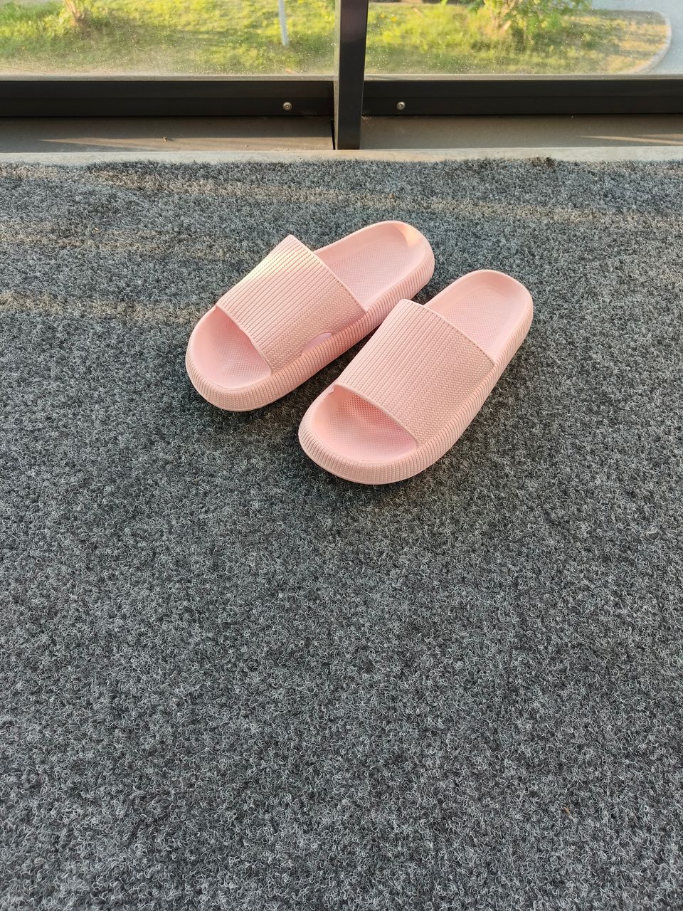 Flops sandaalit