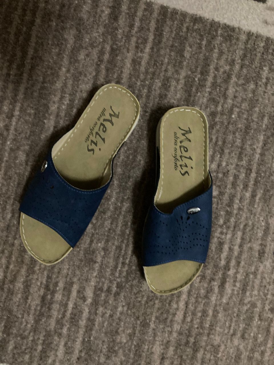 Naisten sandaalit/kengät (uudet)