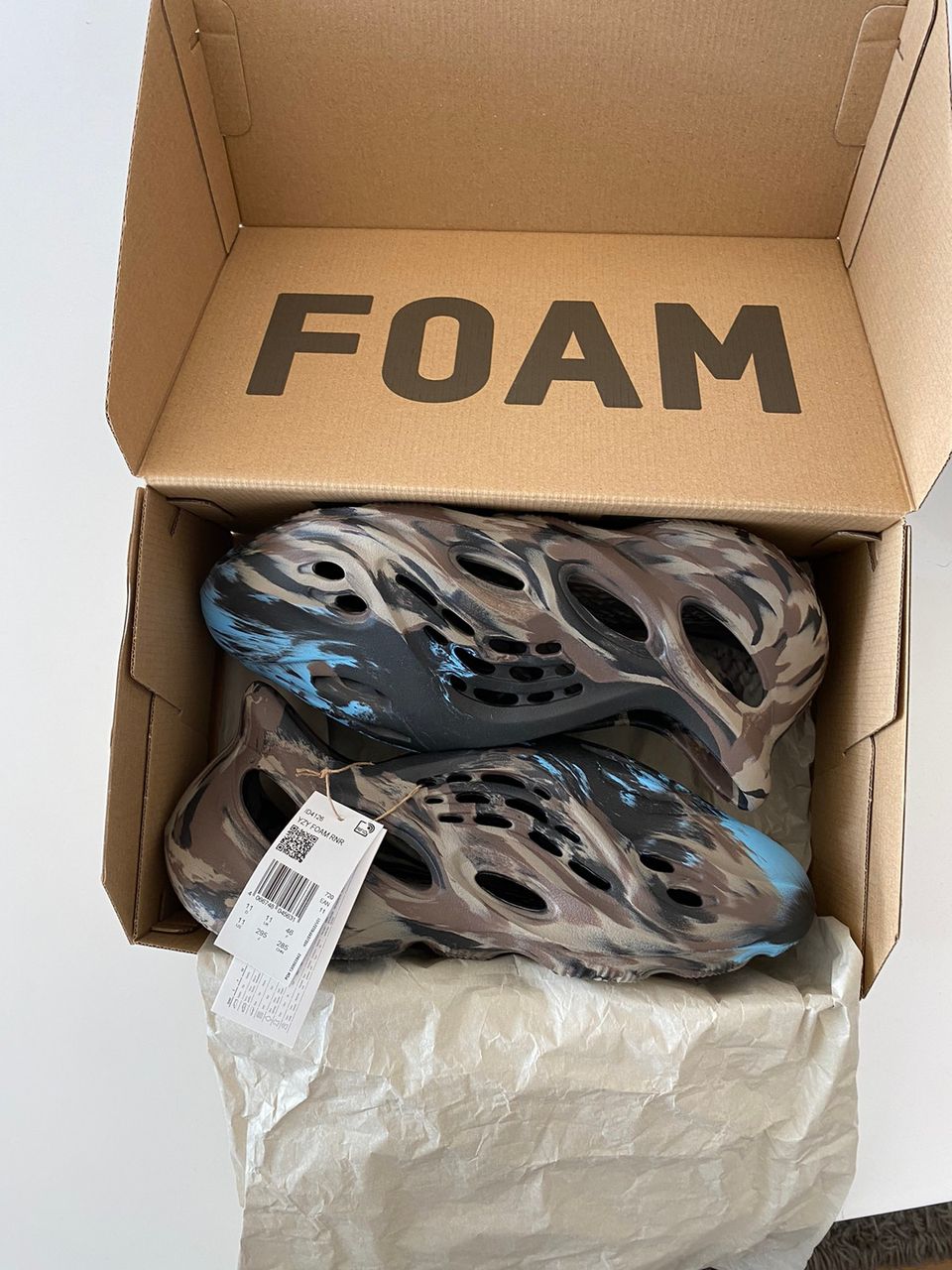 Yeezy Foam RNR MX Cinder