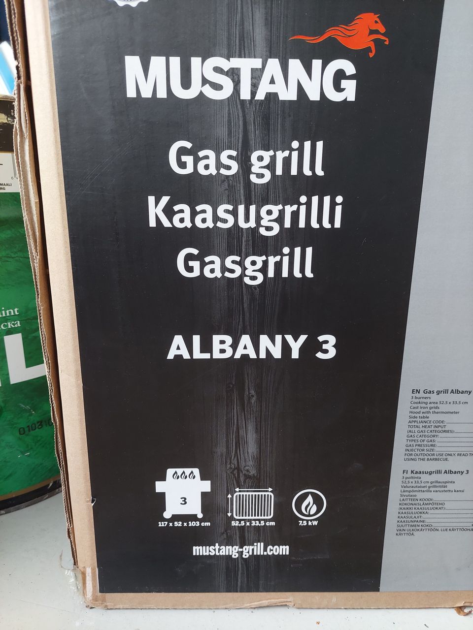 Mustang kaasugrilli Albany 3 rosteripolttimella