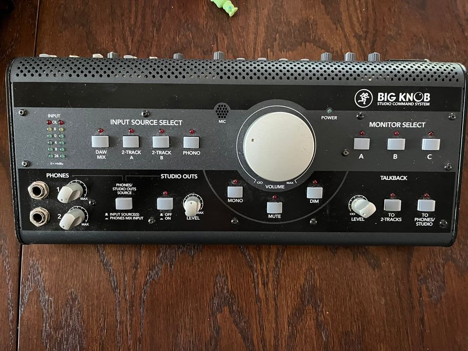 Mackien Big Knob studio command system