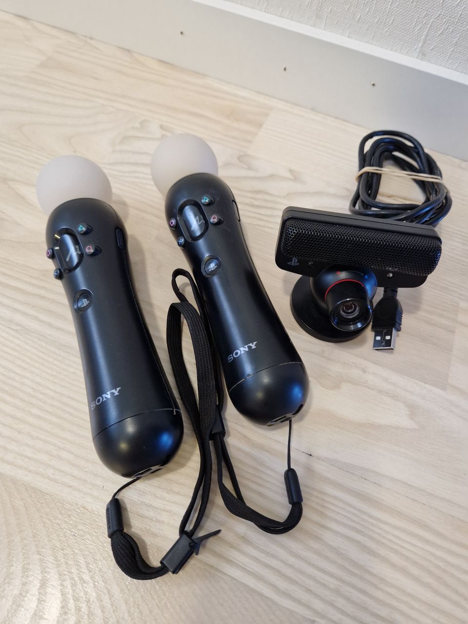 Playstation Move-ohjaimet ja PS3 kamera