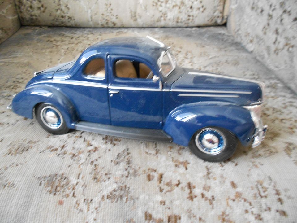 Maisto Ford - 39 1:18 Pienoismalli