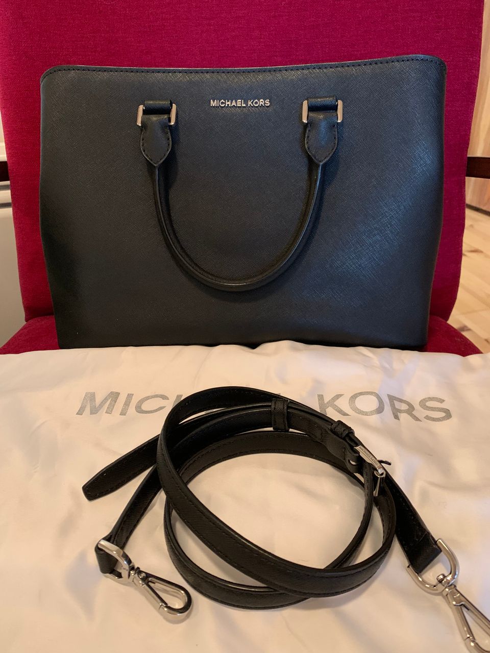 Michael Kors Savannah -laukku