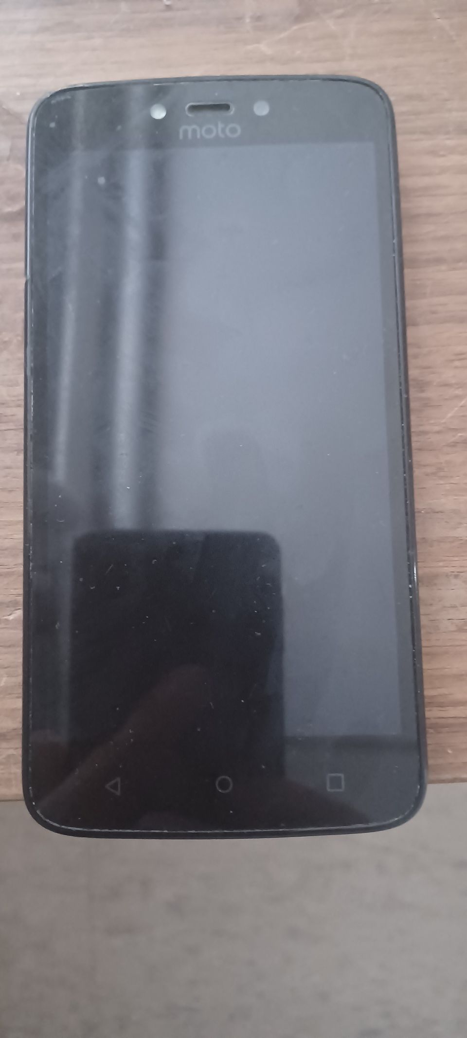 Motorola musta älypuhelin toimiva ja siisti