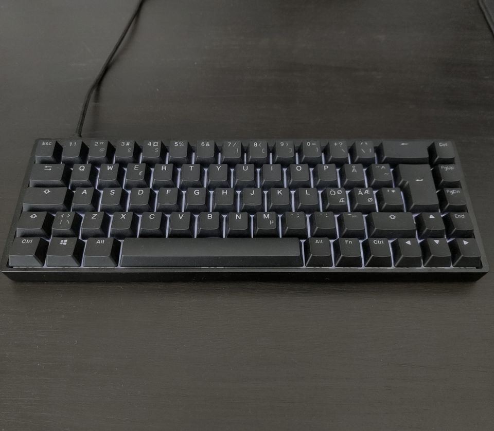 Endgame Gear KB65he pelinäppäimistö