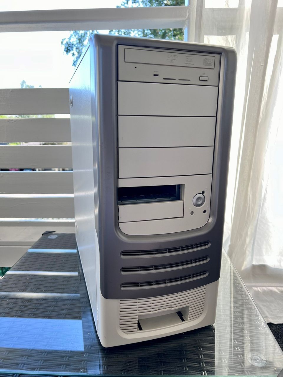 Windows 98 Pentium 4 kone