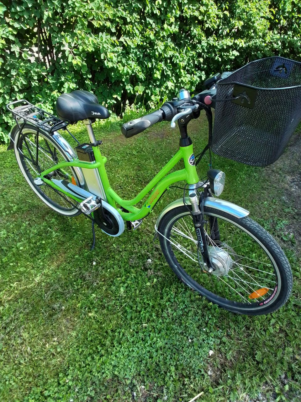 Sähköavusteinen polkupyörä 26".