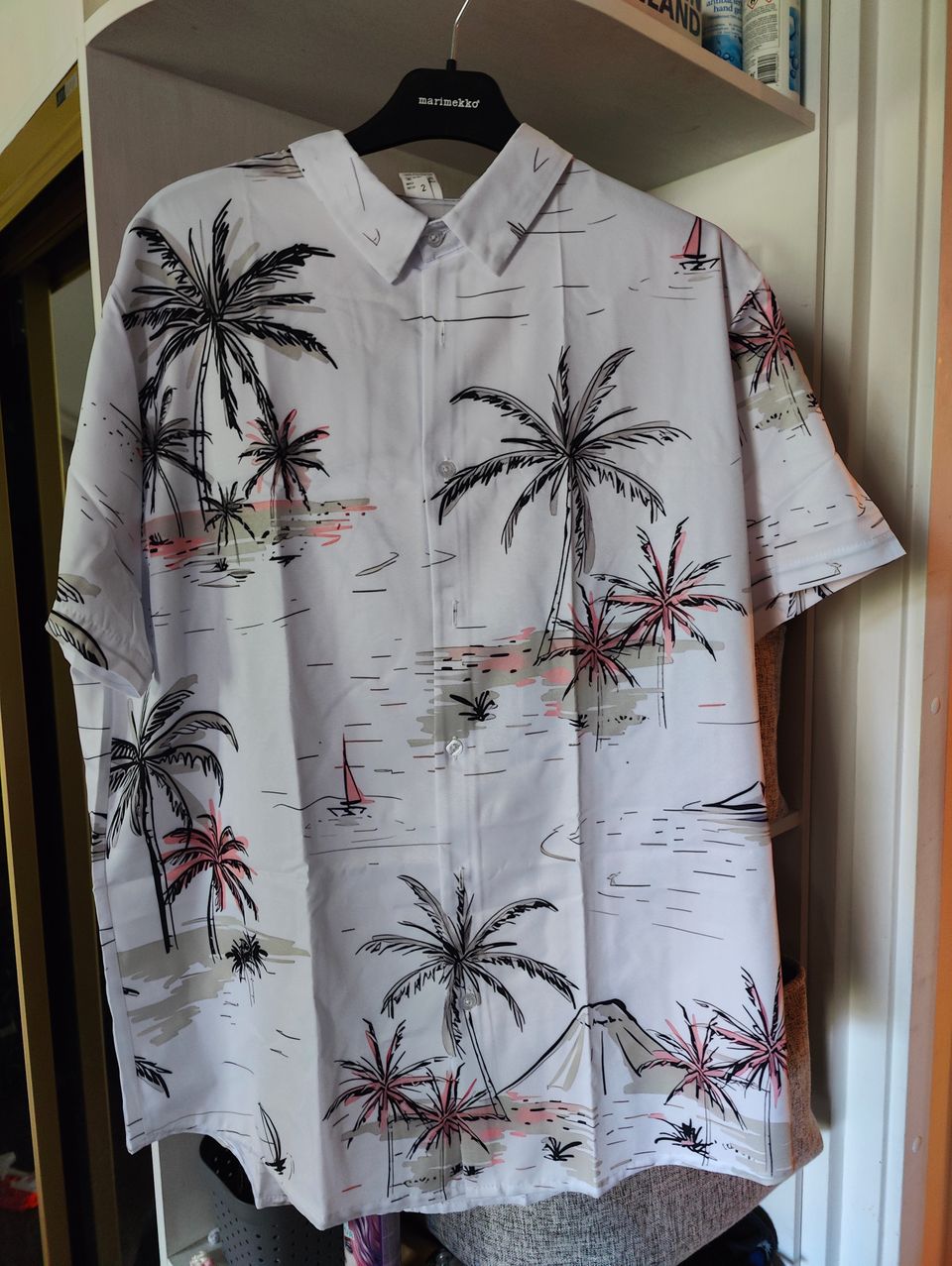 Kesään hawaii-paita