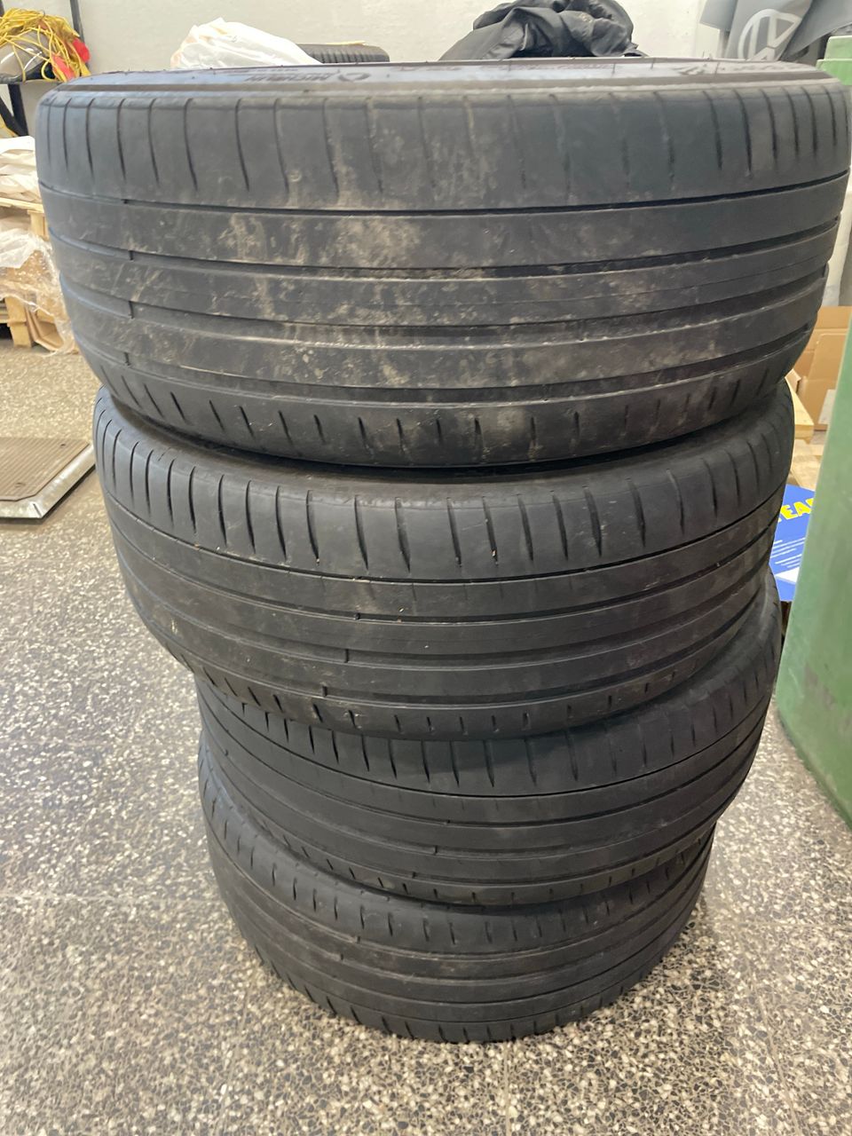 Michelin pilot sport4 245/45/19