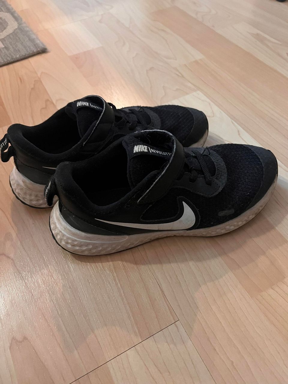 Nike kengät koko 32