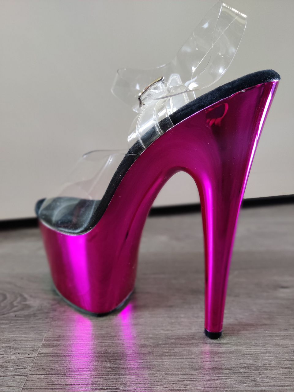 Pleaser shoes Adore Pink Chrome 37