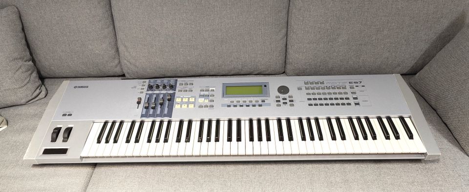 Yamaha Motif ES7