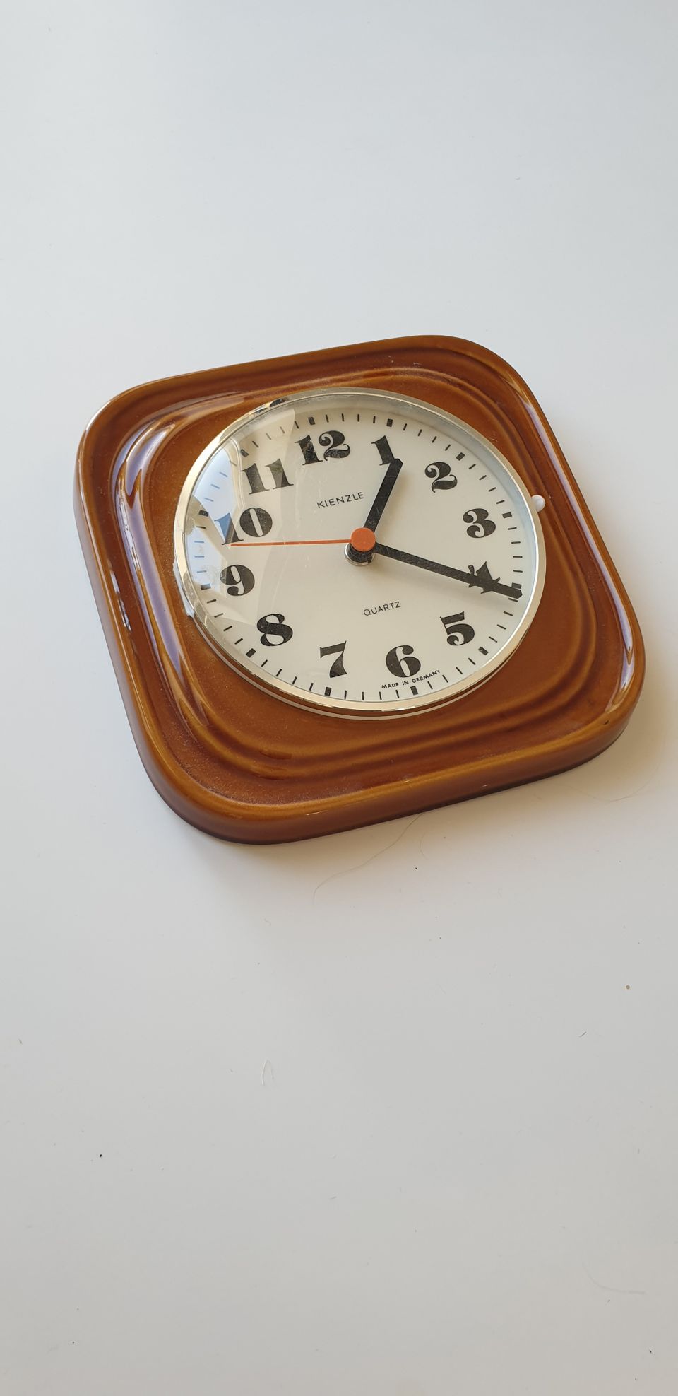 Vintage-kello (Kienzle)