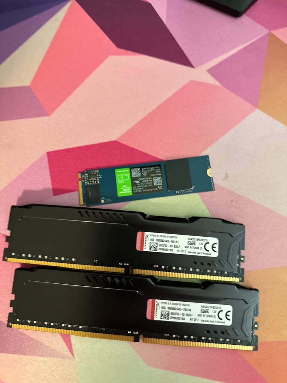 Ssd ja ddr4 ramia