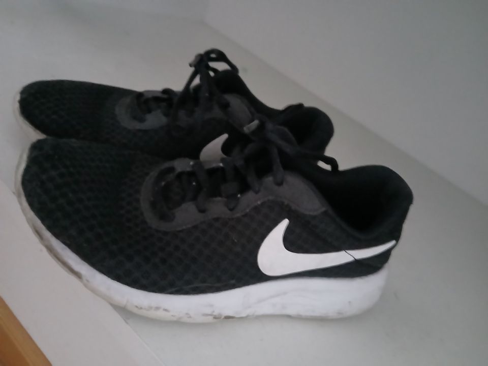 Nike lenkkarit 15e