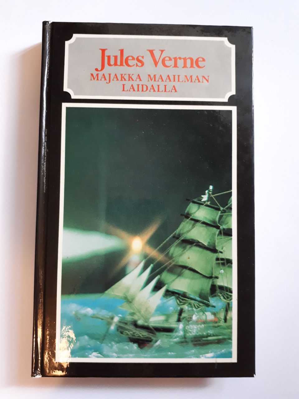 Majakka maailman laidalla, Jules Verne