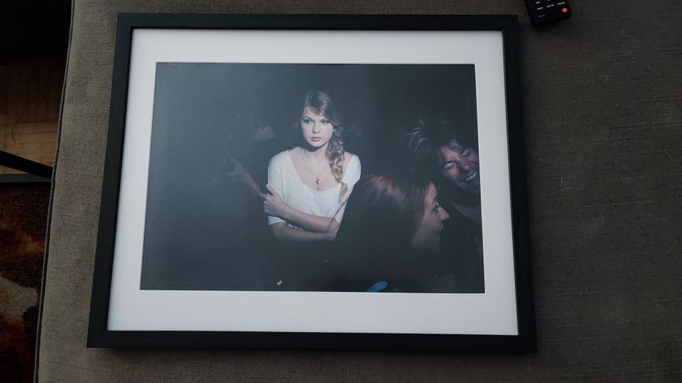 Ultraharvinaisia Taylor Swift lithographeja