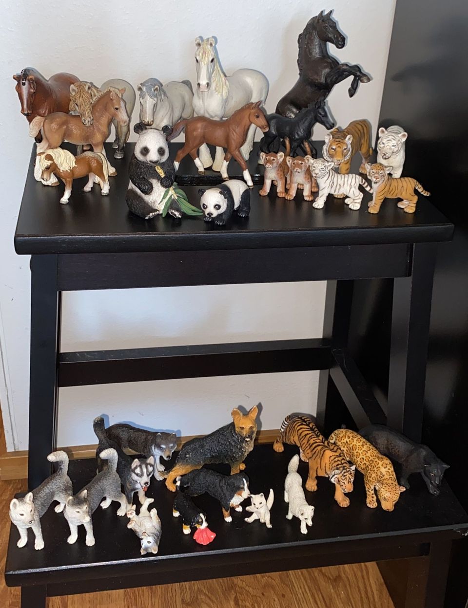 Schleich kokonaisuus