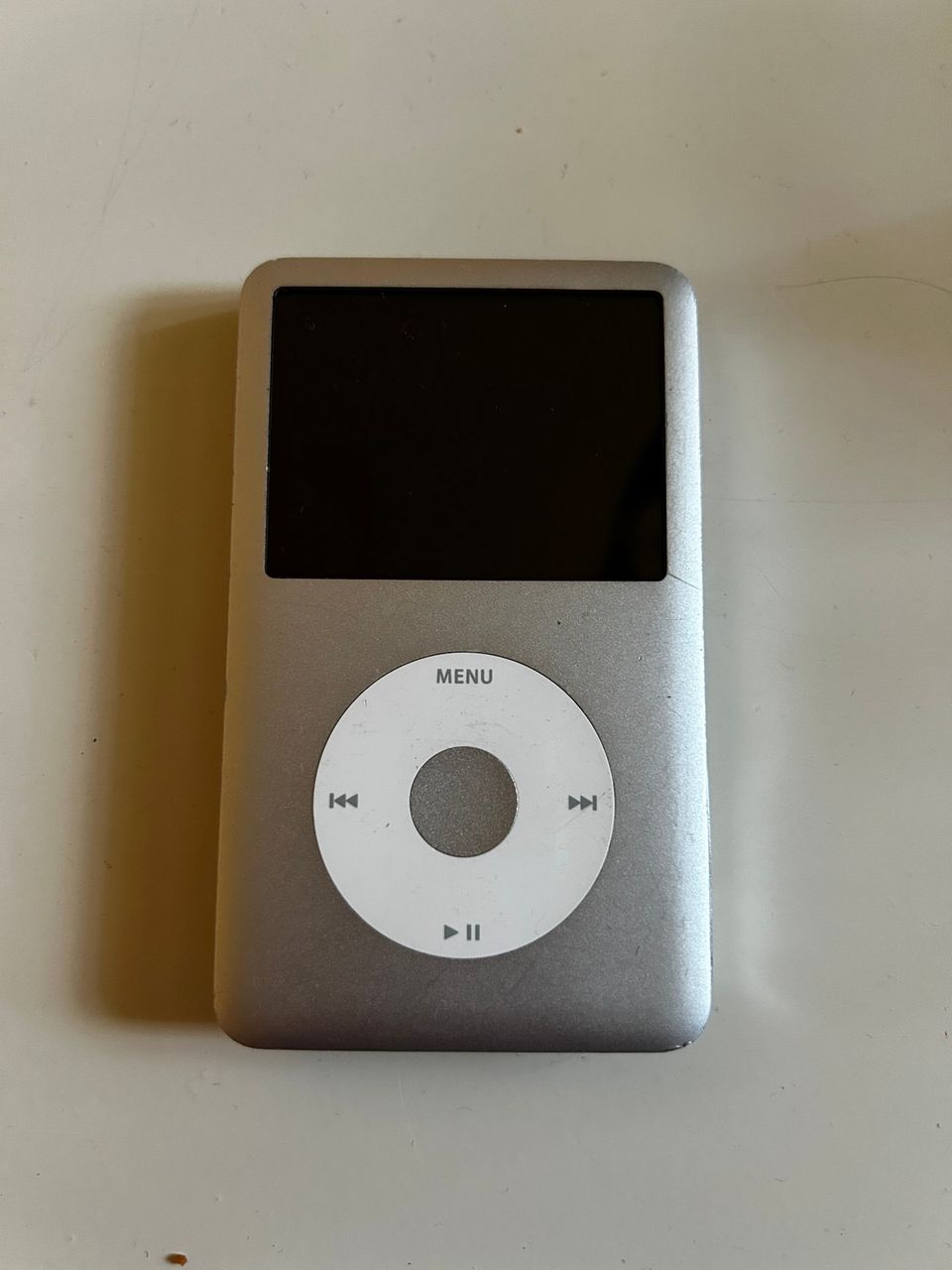 iPod Classic (80Gt alunperin) uusi akku ja iFlash solo