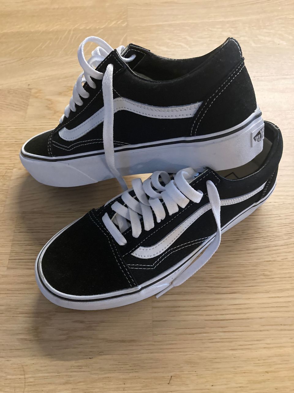 Vans tennarit