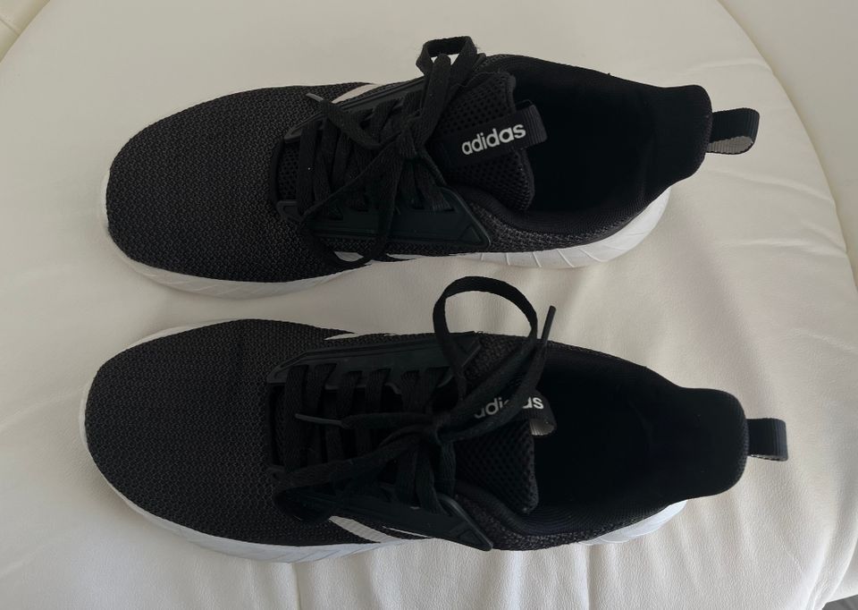 Adidas lenkkarit kengät 38 unisex