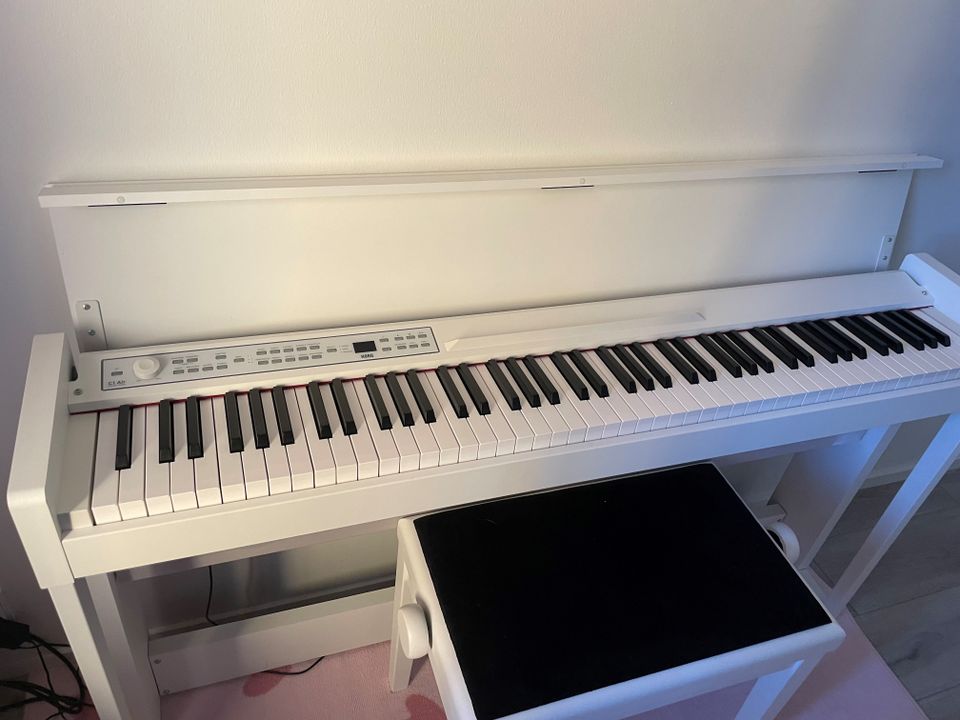 Korg C1 Air White Digital Piano