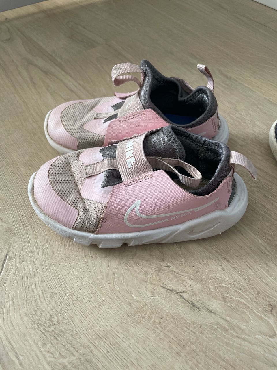 Nike lasten kengät