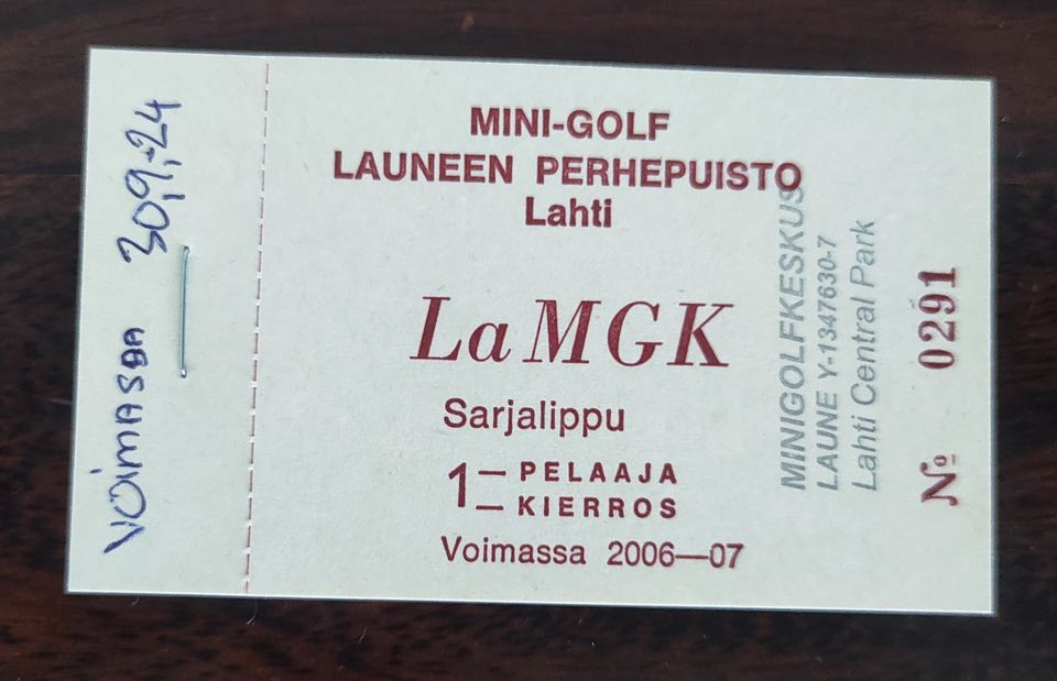 10 kpl lippuja mini-golfiin Launeen perhepuistoon