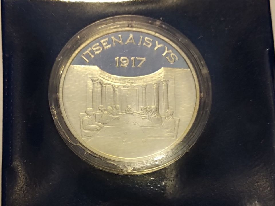 Monetan hopea-aarre, mitali 0.925 hopeaa