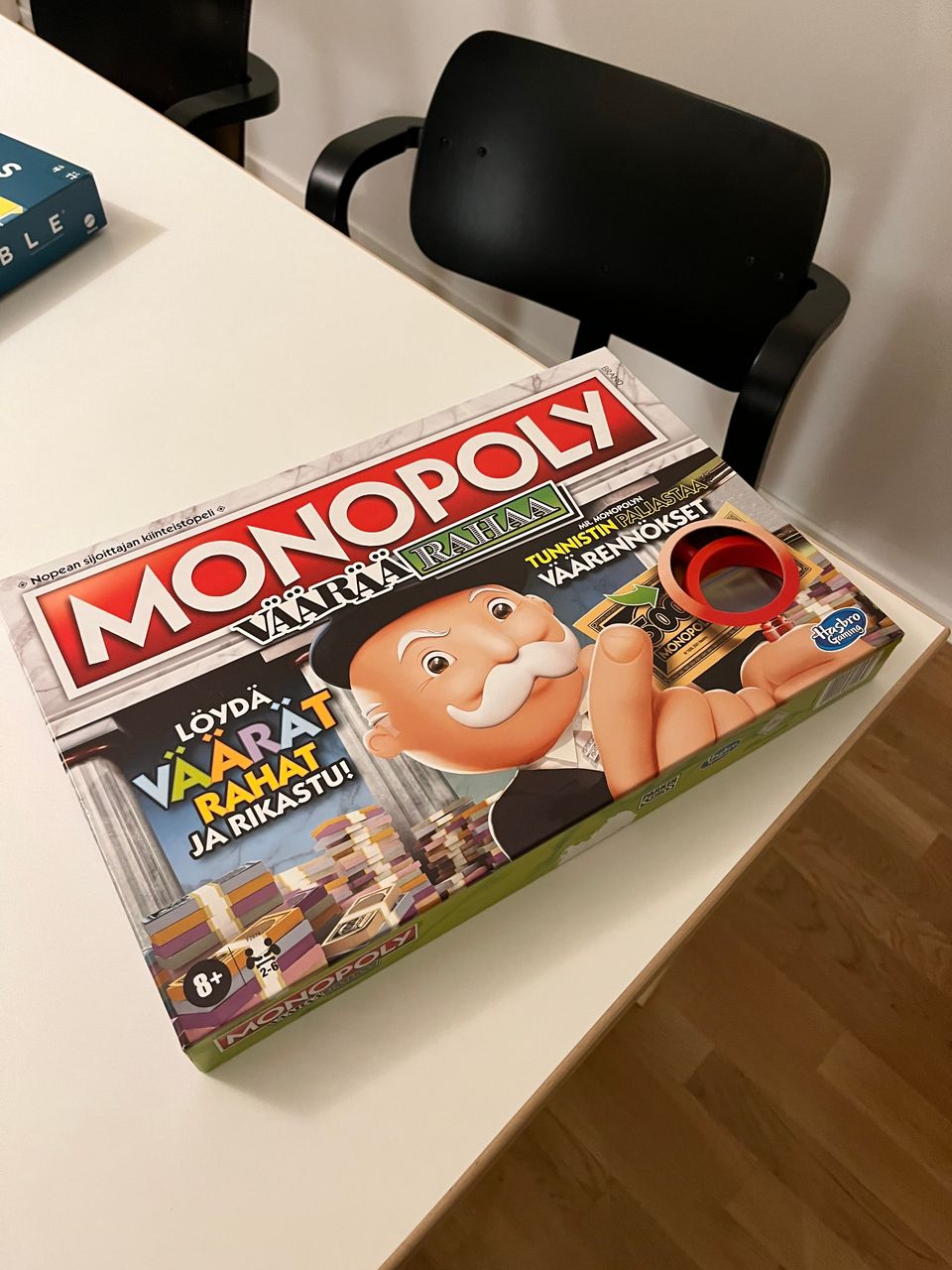Monopoly väärää rahaa lautapeli