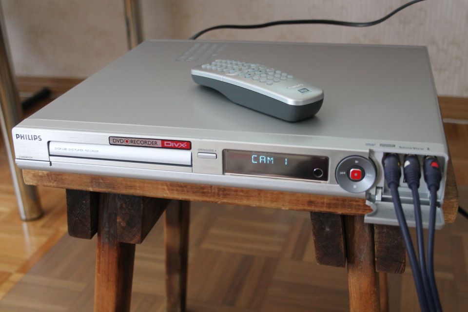 Nauhoitus tallentava Dvd-soitin Philips DVDR3380 laite siisti + kaukosäädin