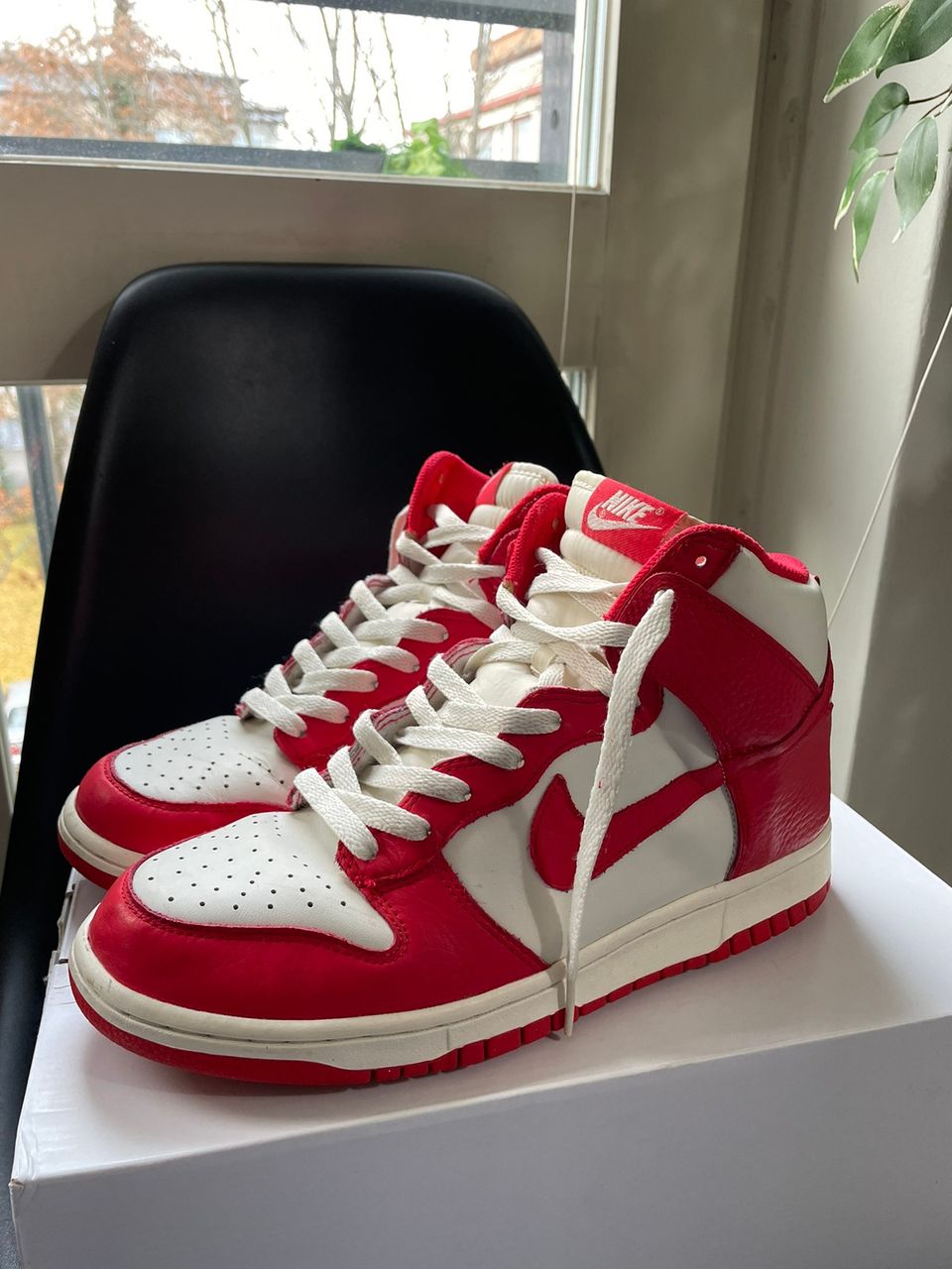 Nike Dunk High College - Action Red-Sail